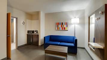 Suite, 1 Bedroom | Room amenity