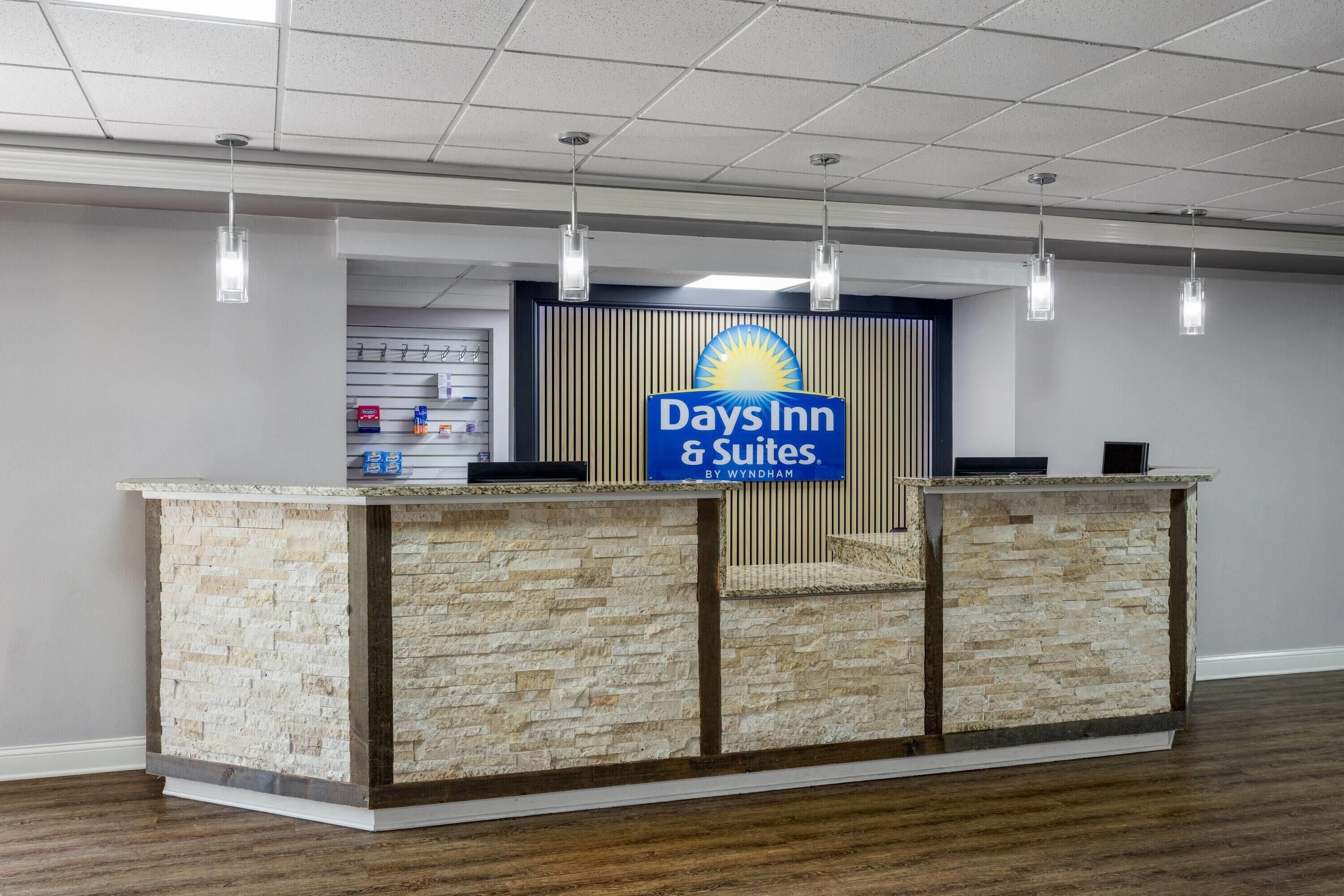 Foto - Days Inn and Suites by Wyndham Hammond, IN