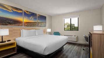 Habitación, 1 cama King size, para no fumadores | Escritorio, tabla de planchar con plancha, internet y ropa de cama