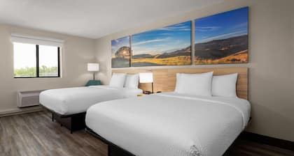 Days Inn and Suites by Wyndham Hammond, IN