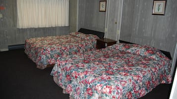 Deluxe Room, 2 Queen Beds, Non Smoking