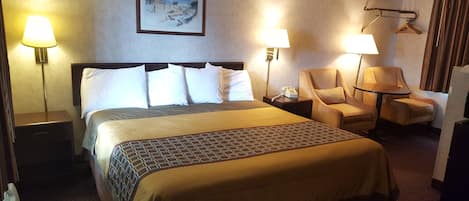 Habitación, 1 cama King size, para fumadores | Tabla de planchar con plancha y wifi gratis