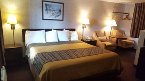 Room, 1 King Bed, Smoking - Budget Host Inn Somerset (Somerset)