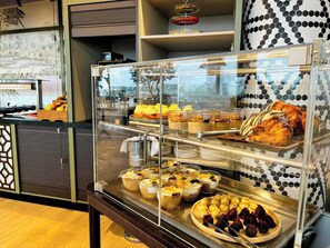 Daily buffet breakfast for a fee -  Hotel Ribera de Triana - REOPENING! (Seville)