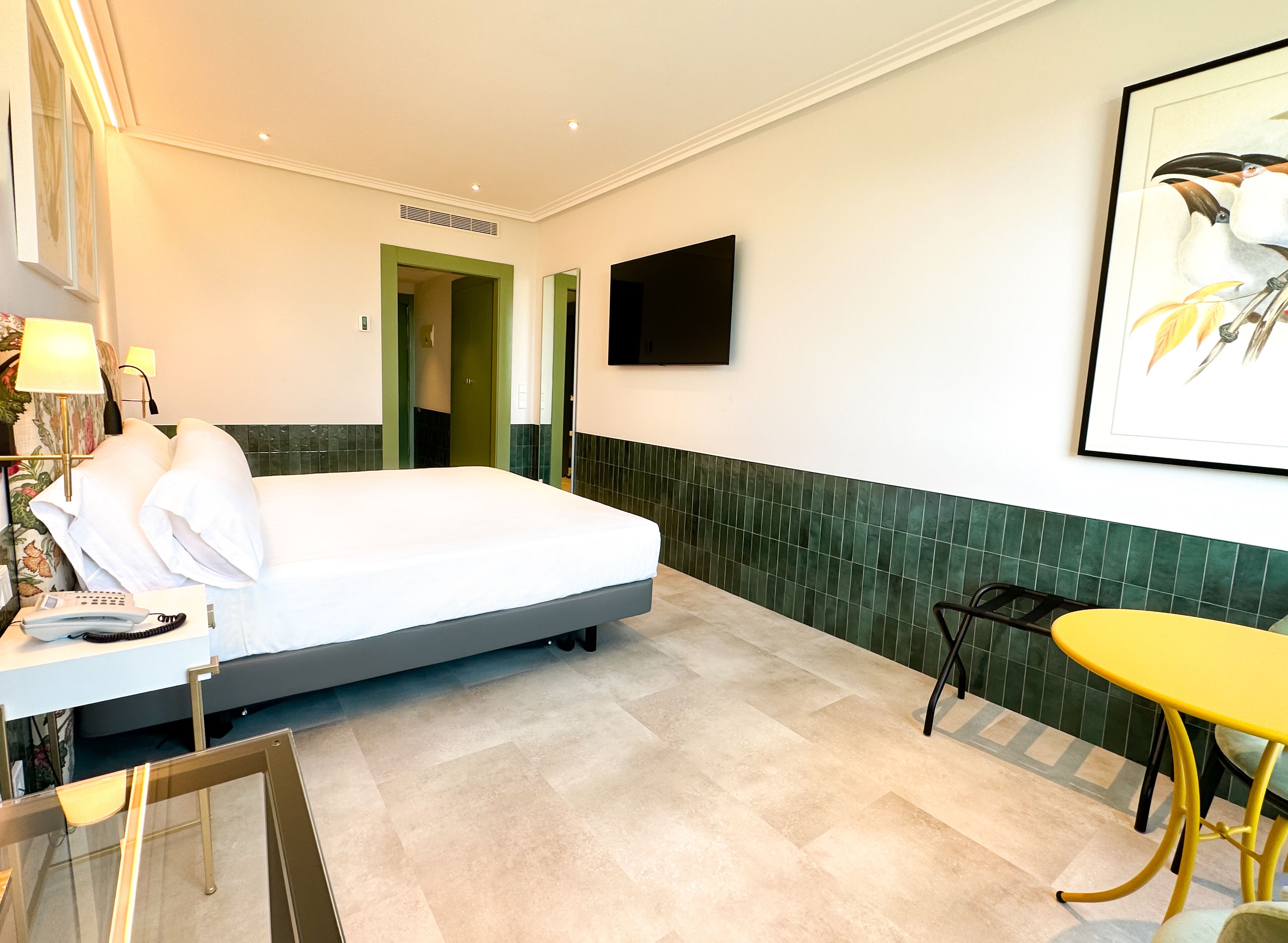 room new style | 1 bedroom, minibar, in-room safe, desk