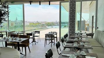 Dagelijks ontbijtbuffet (toeslag)