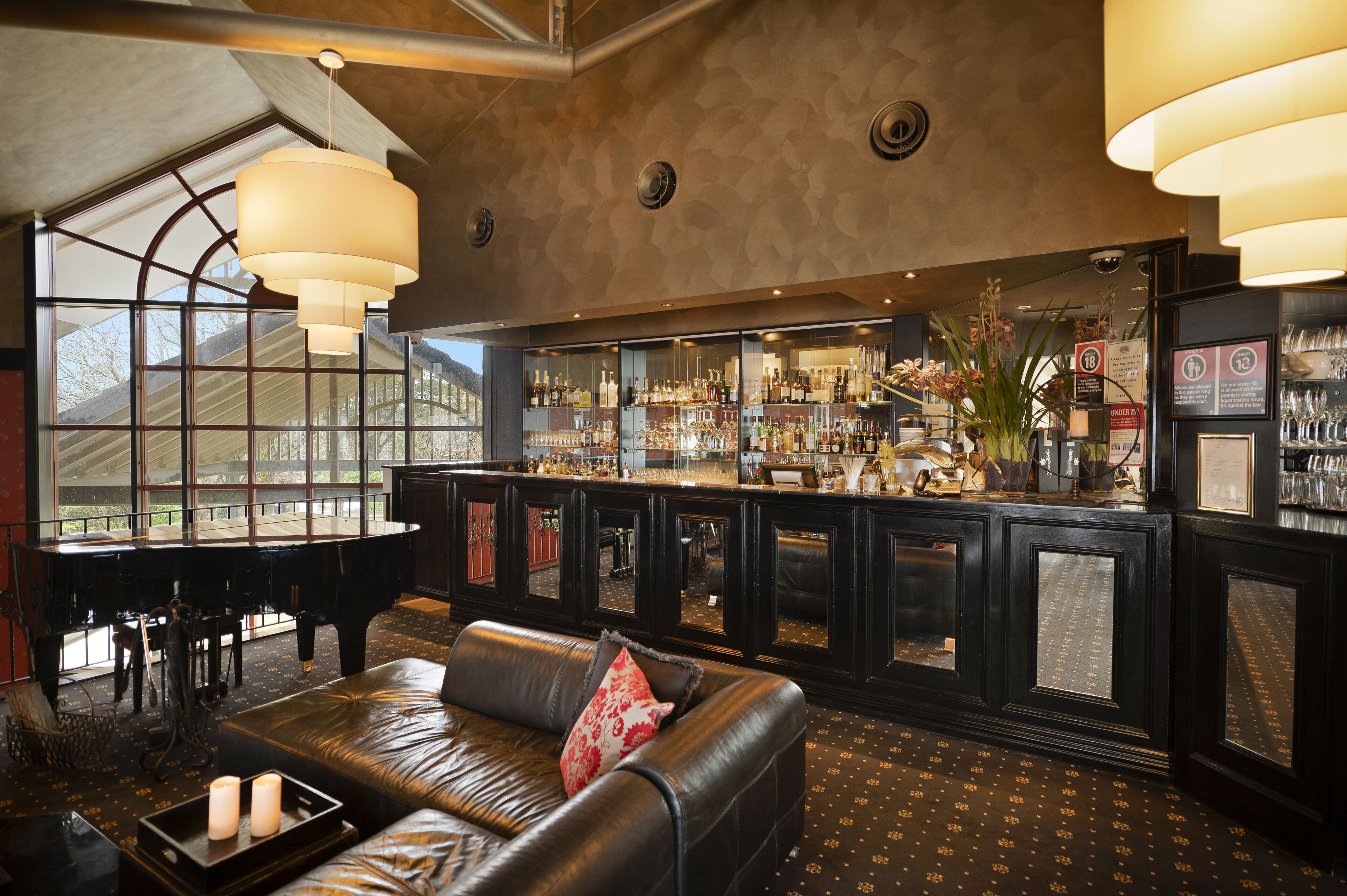 Bar (en la propiedad)