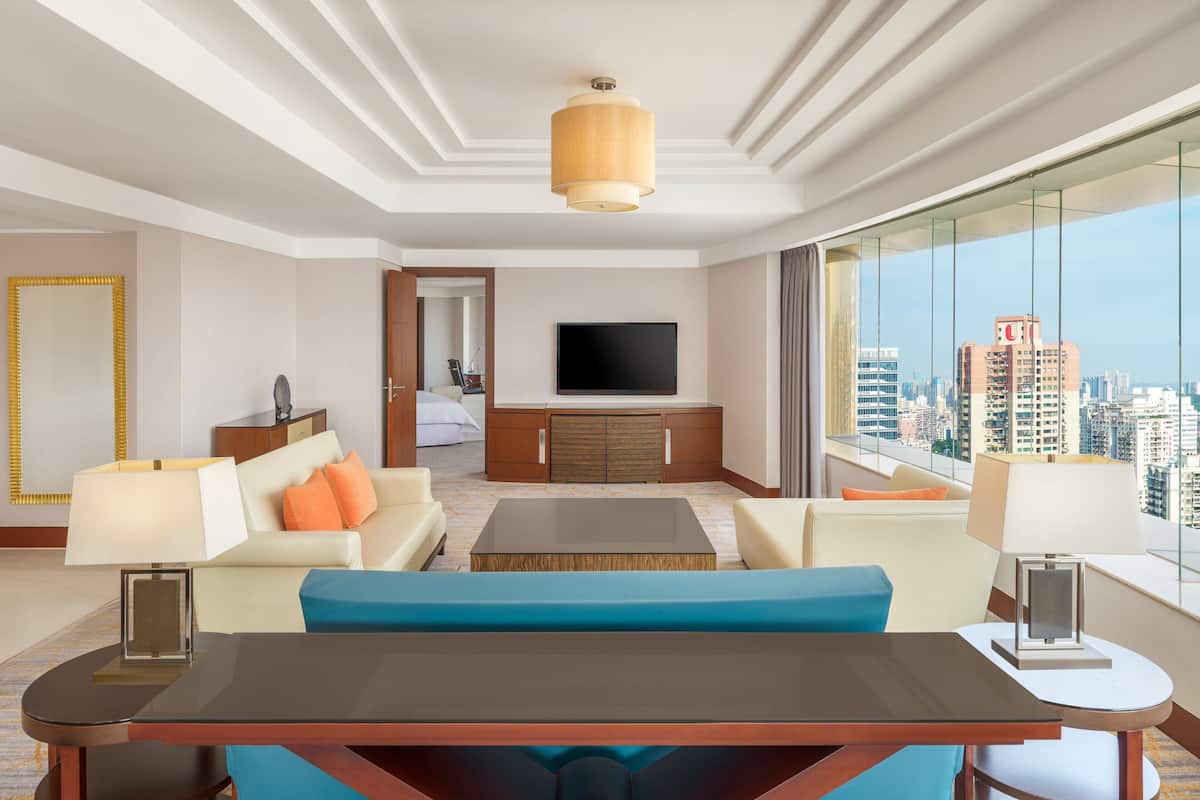 Club-Suite, 1 Schlafzimmer | 1 Schlafzimmer, hochwertige Bettwaren, Minibar, Zimmersafe