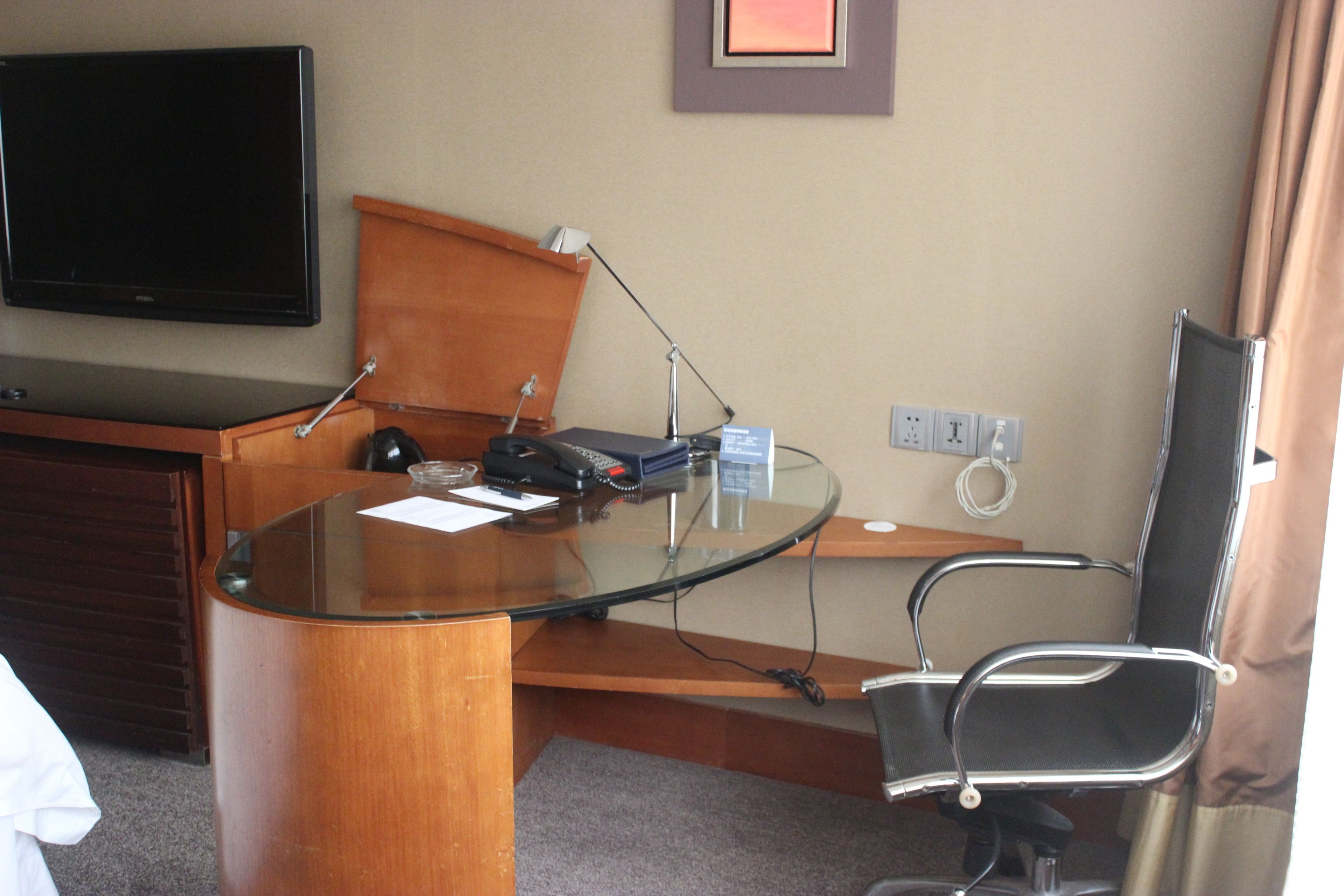 1 bedroom, premium bedding, minibar, in-room safe