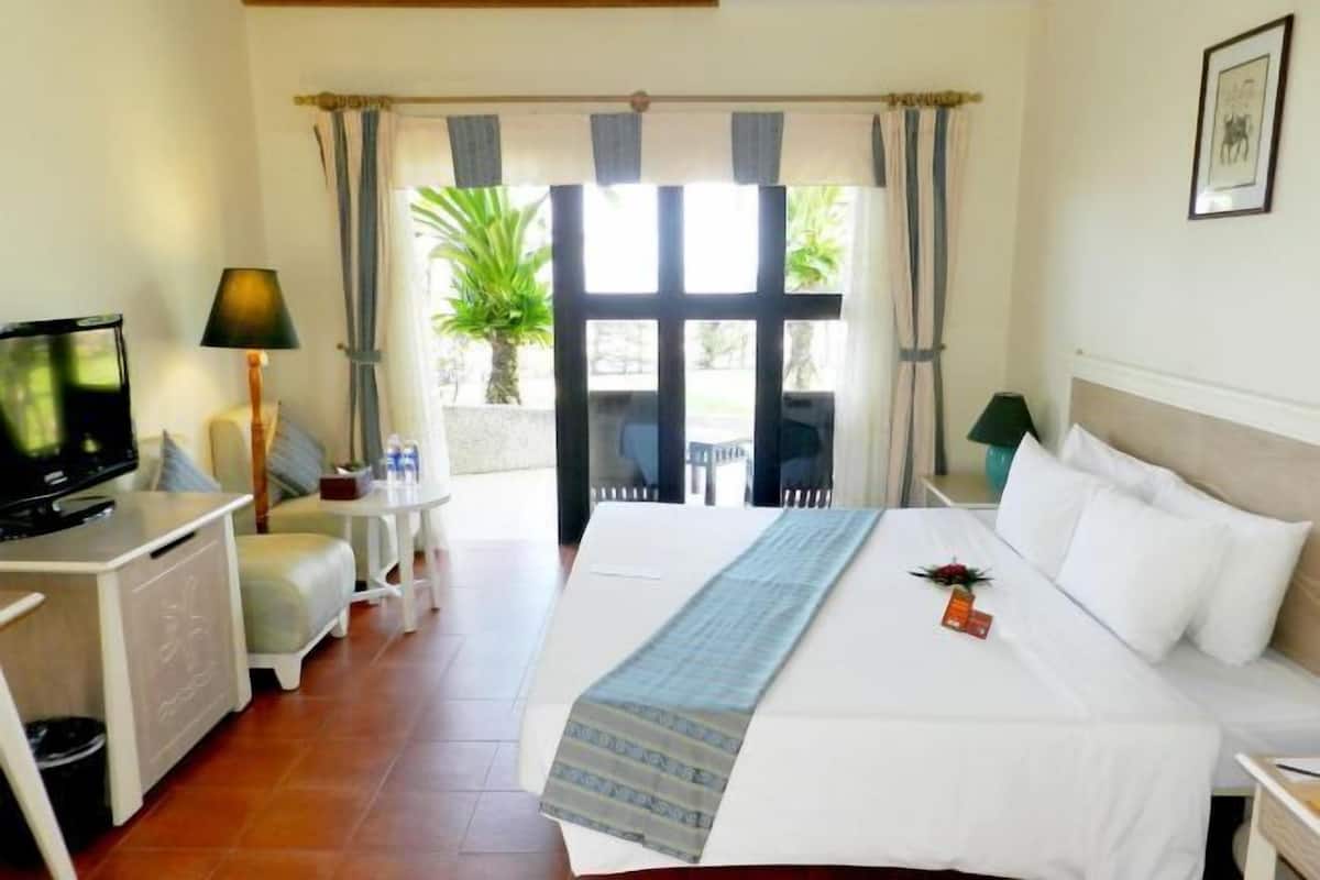 1 bedroom, minibar, in-room safe, desk