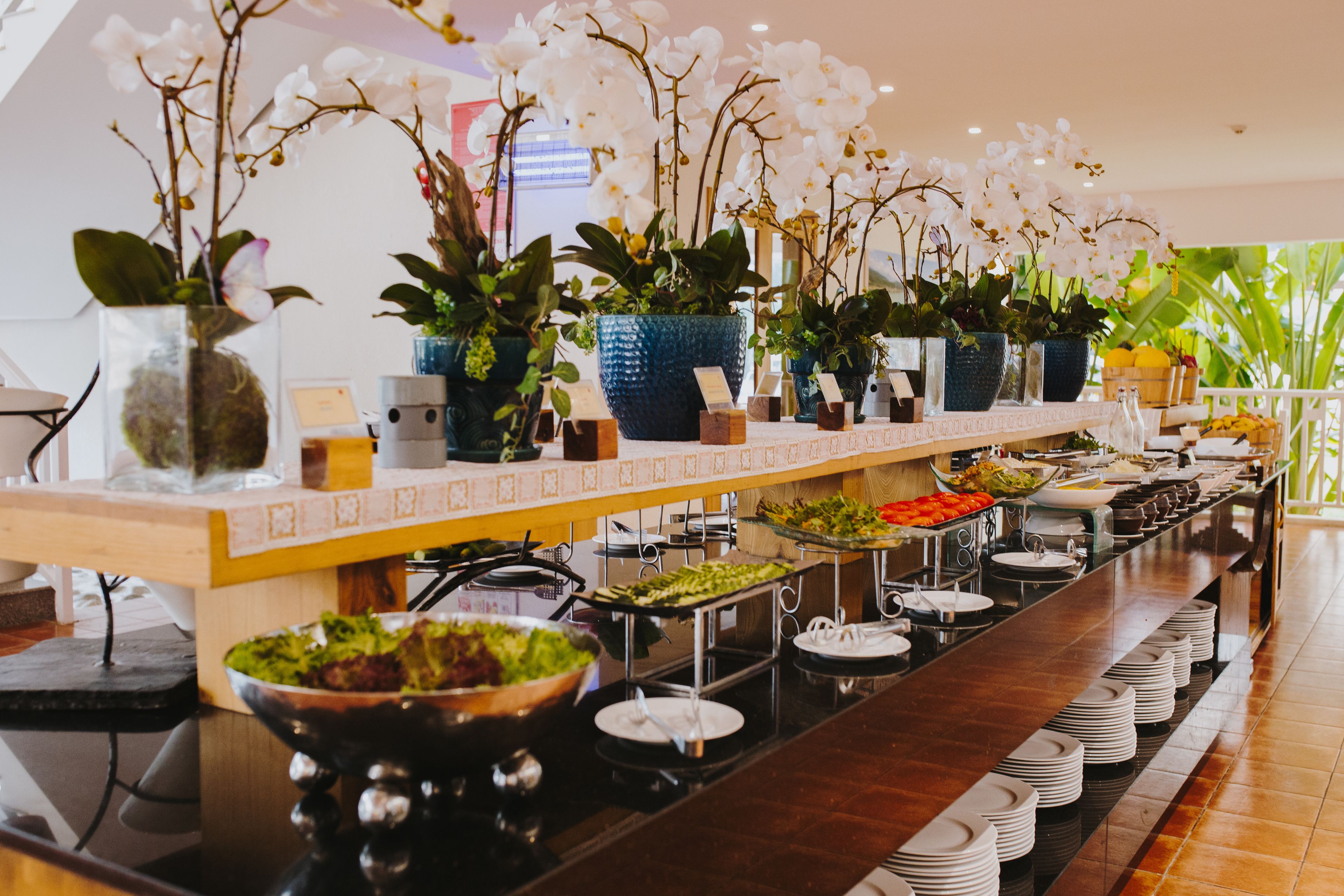 Free daily breakfast 