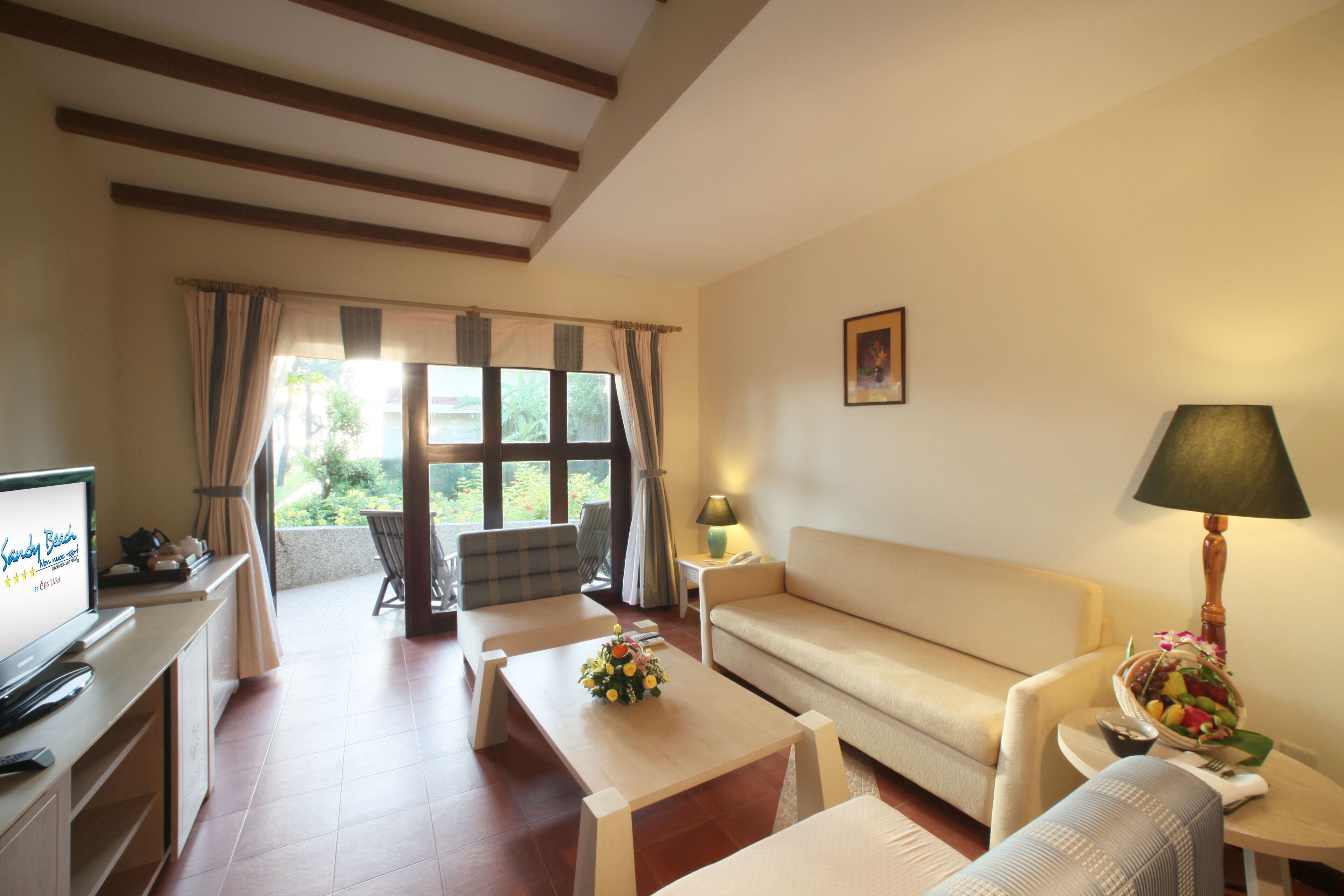 Sandy Beach Non Nuoc Resort