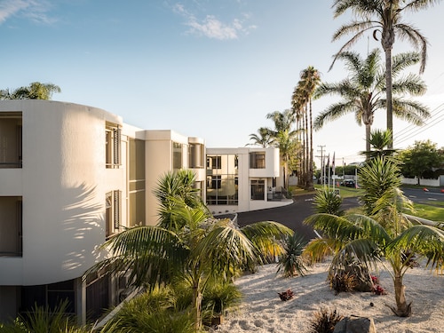 Carnmore Hotel Takapuna