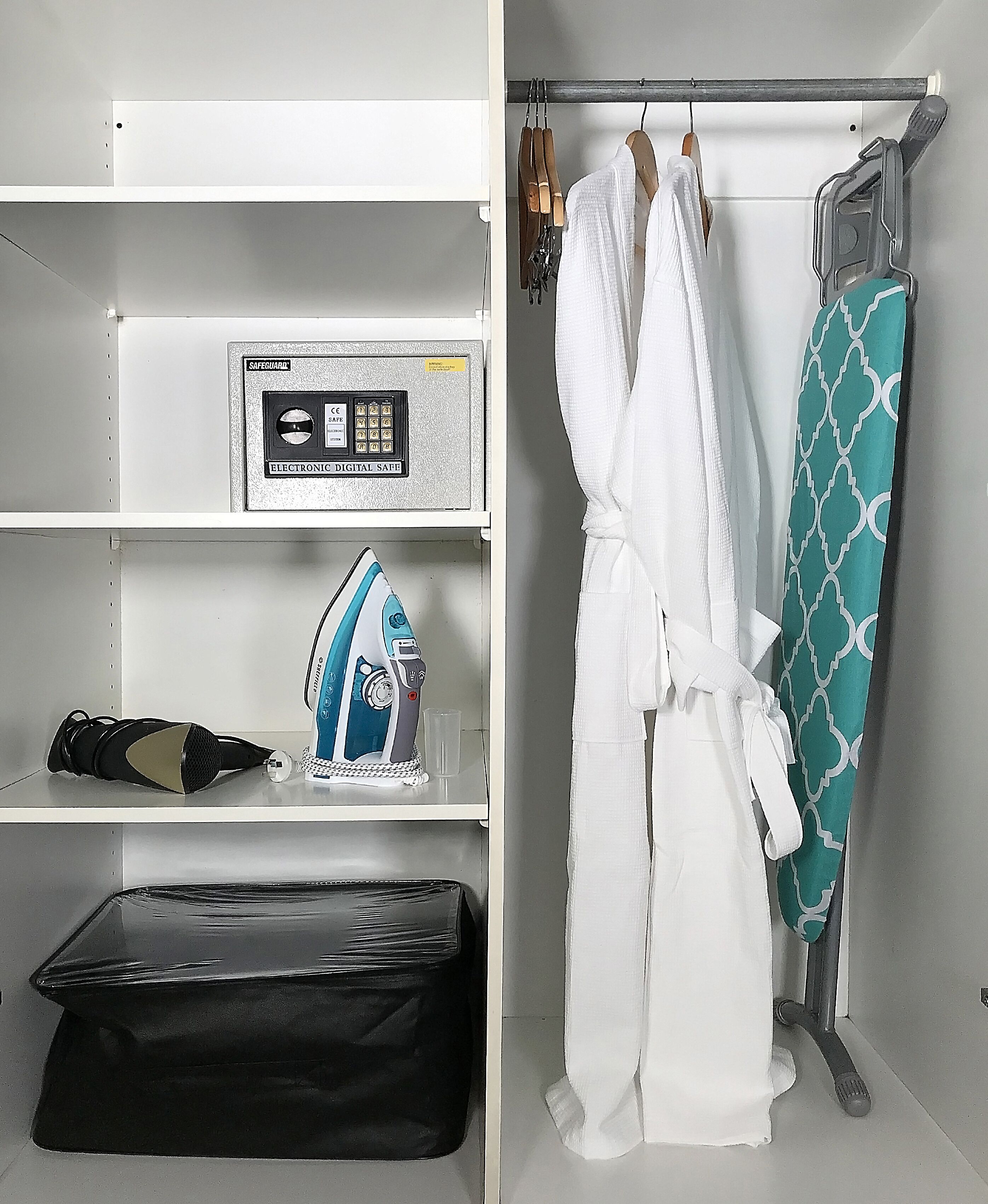 Photo - Carnmore Hotel Takapuna