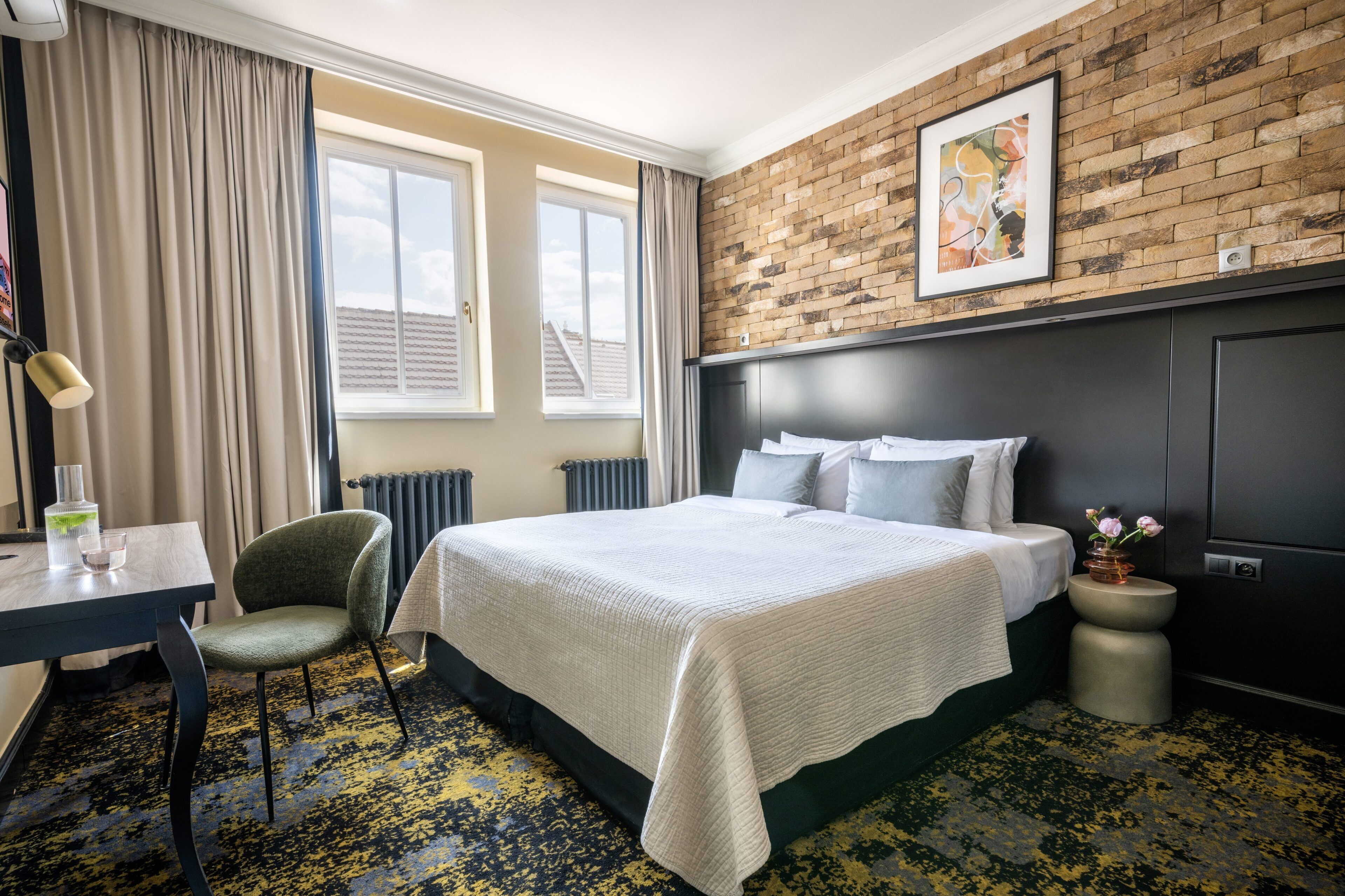 M Room, Bathtub, Air Conditioning | Hochwertige Bettwaren, Daunenbettdecken, Minibar, Schreibtisch