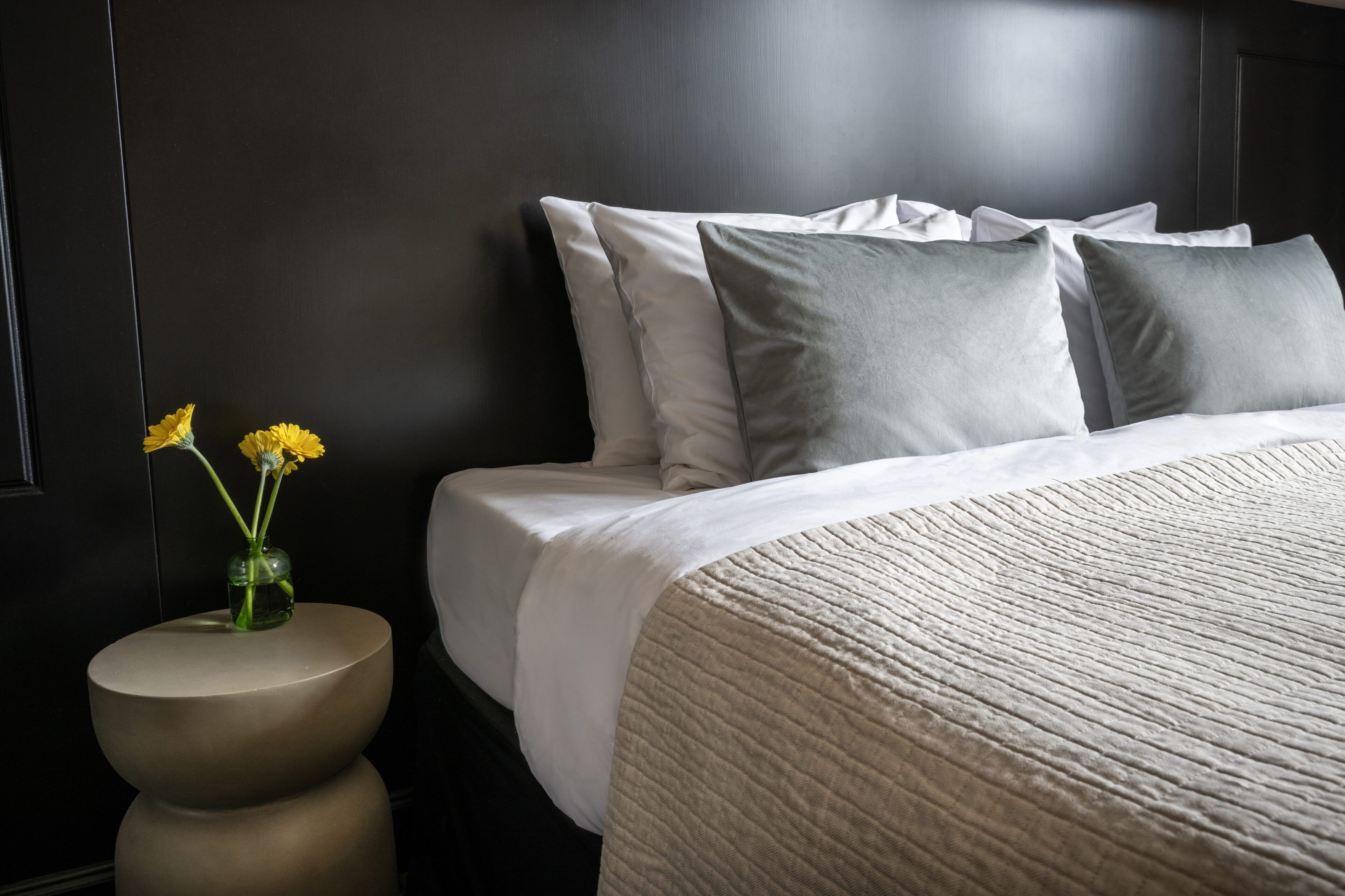 M Room, Bathtub, Air Conditioning