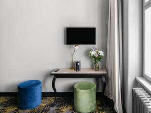 Premium bedding, down duvets, minibar, individually decorated - Numa Prague Root (Prague)