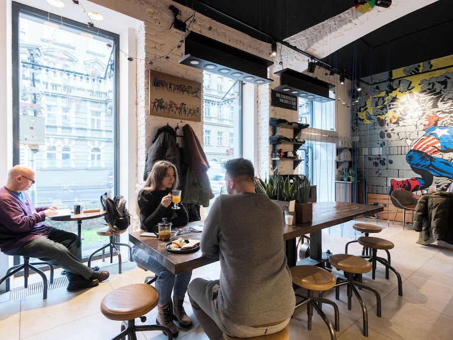 Desayuno a la carta diario (CZK 342 por persona)