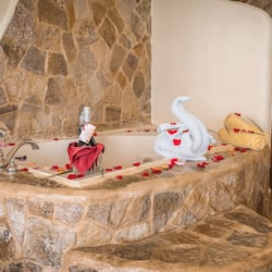 Vista Suite with Panoramic Ocean View | Bathroom