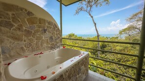 View from room - Issimo Suites Boutique Hotel & Spa - Adults Only (Quepos)