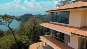 Aerial view - Issimo Suites Boutique Hotel & Spa - Adults Only (Quepos)