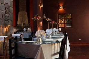 Café da manhã, almoço e jantar