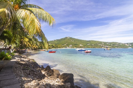 Deluxe Double Room, Balcony, Sea View | Boating