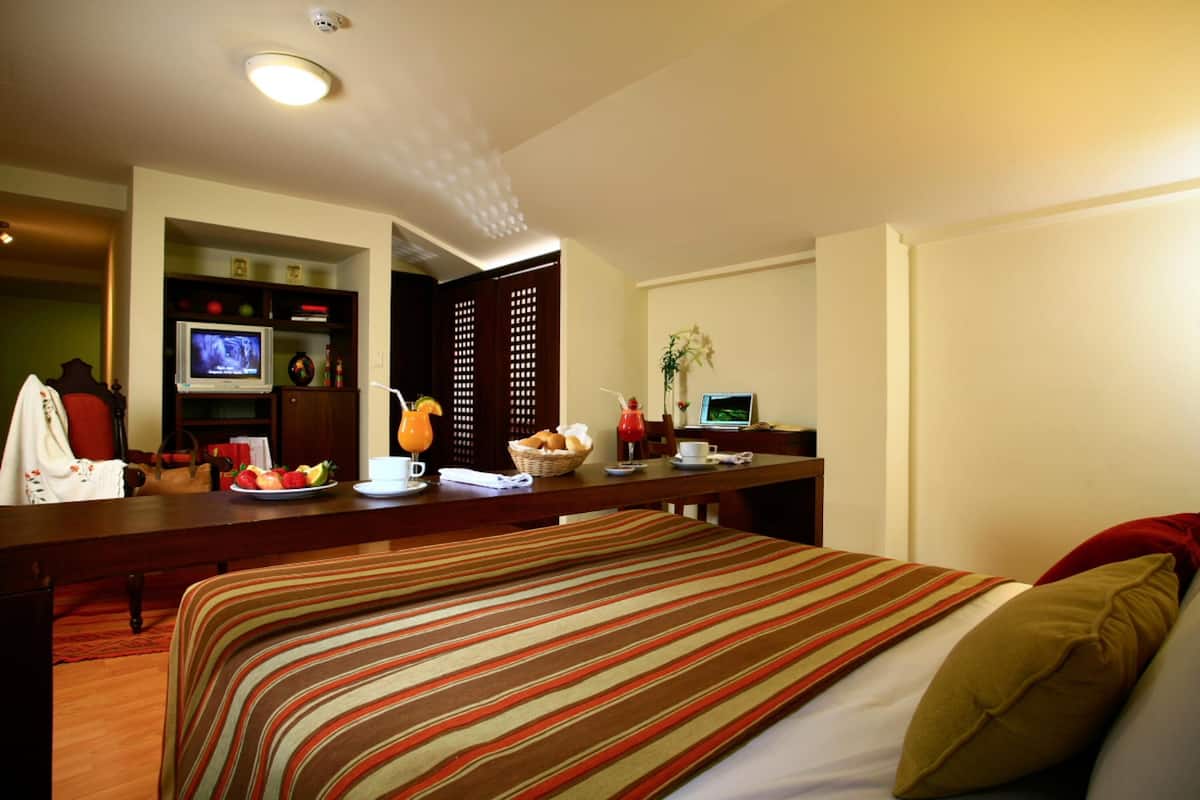 Minibar, in-room safe, individually furnished, desk