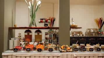 Desayuno completo todos los días (con cargo)