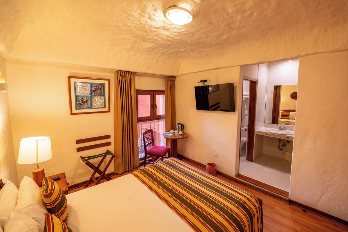 In-room safe, blackout drapes, WiFi (free), bed sheets