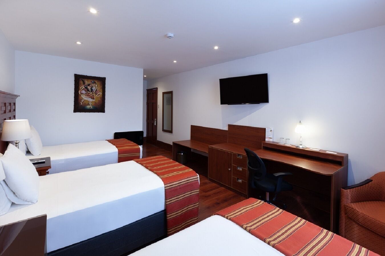 triple premium room | premium bedding, minibar, in-room safe, desk