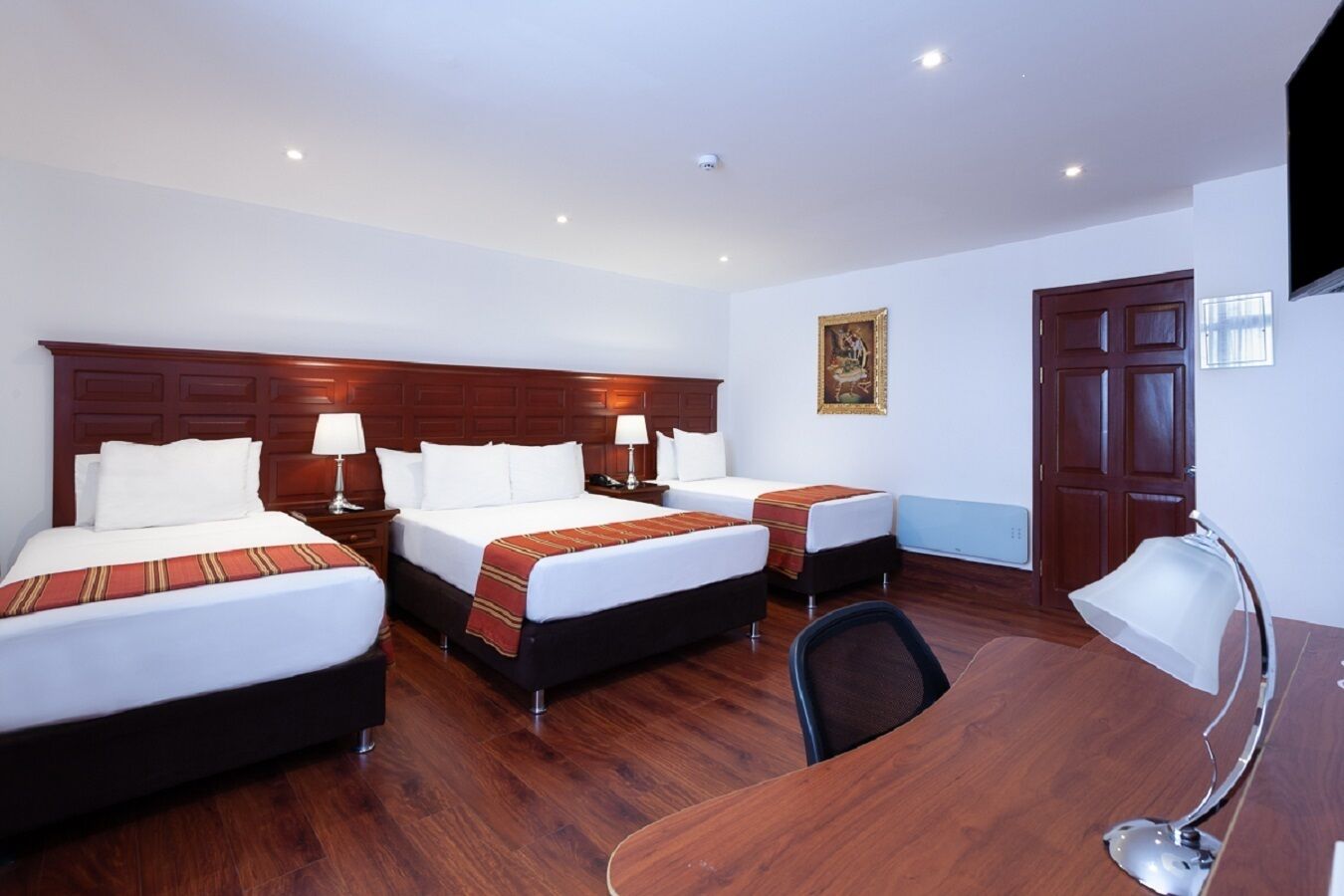 premium room with 1 king bed or 2 single bed | premium bedding, minibar, in-room safe, desk