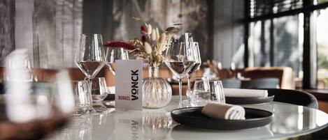 Ze serveren er ontbijt, lunch, diner en brunch