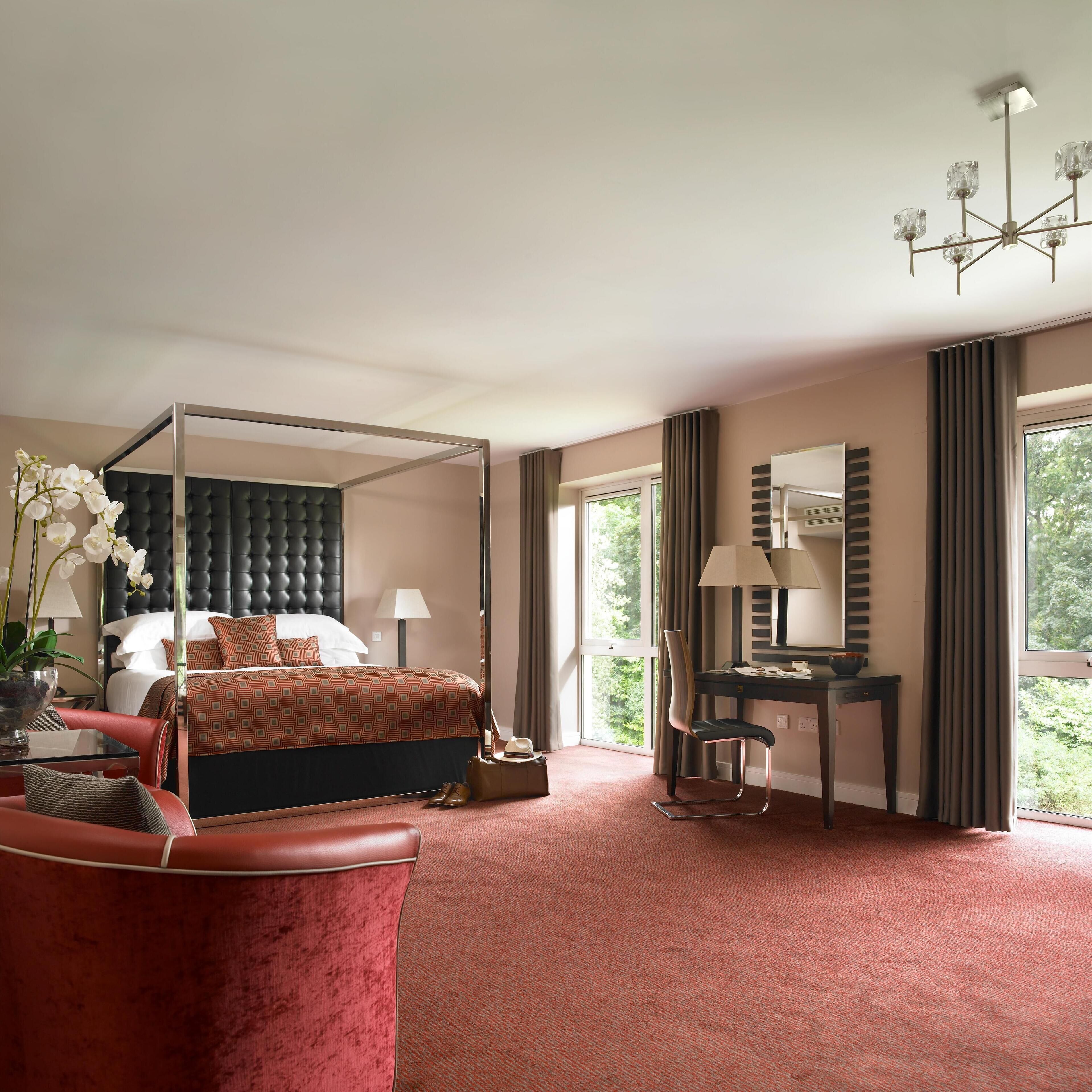 1 bedroom, in-room safe, desk, iron/ironing board