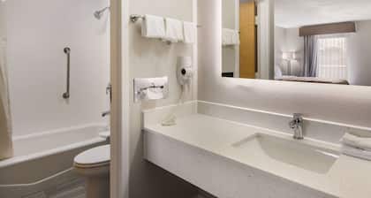 Quality Inn Emporia