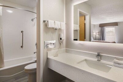 Quality Inn Emporia