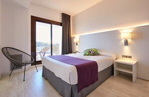 In-room safe, desk, free WiFi, bed sheets