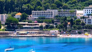 Unclassified image, 5 of 42, button - Hotel Adriatic (Dubrovnik)