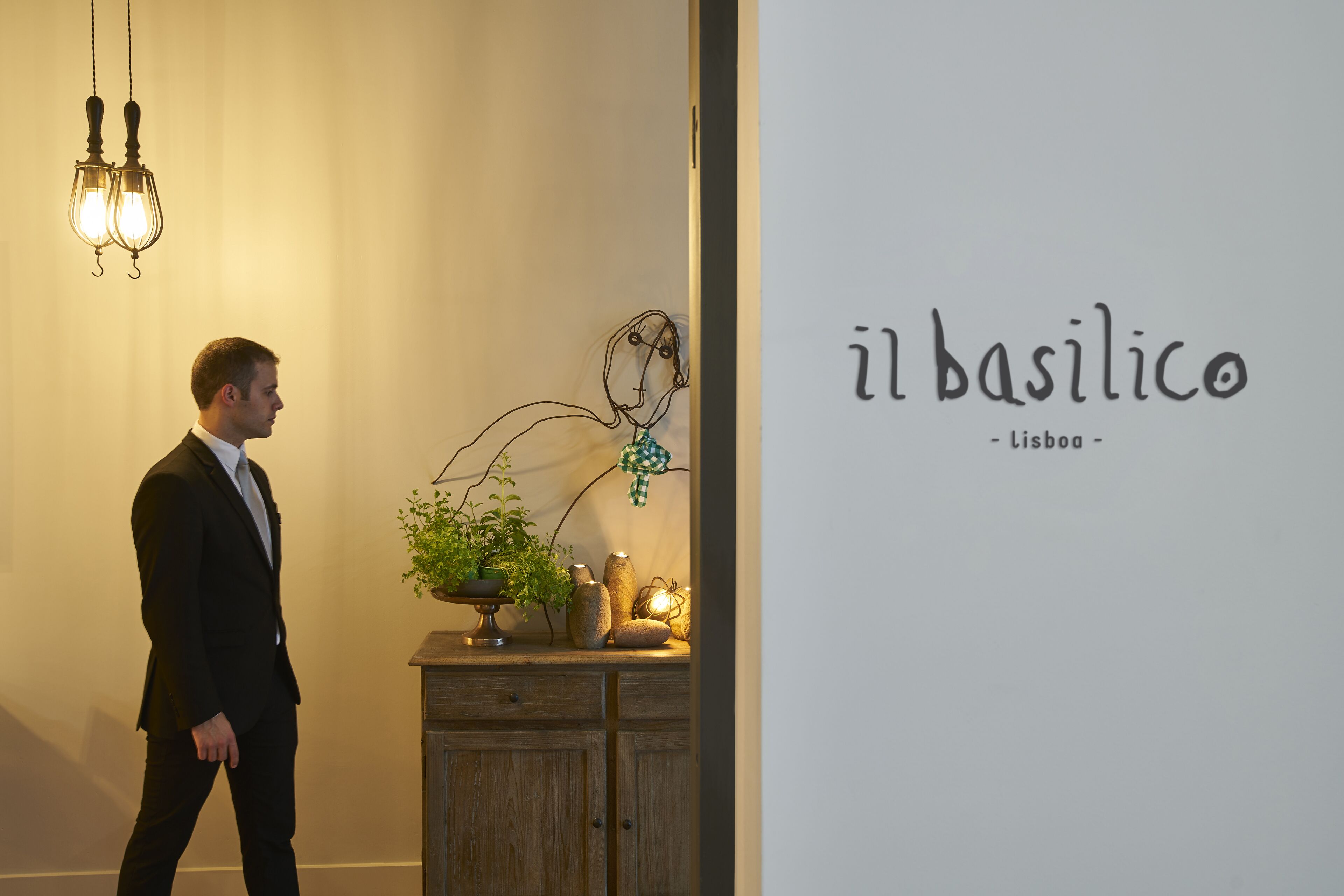 Σερβίρεται πρωινό, μεσημεριανό και βραδινό, με ιταλική κουζίνα 