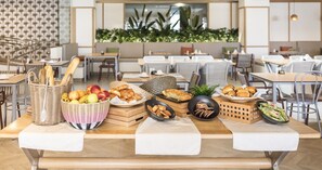 Breakfast (EUR 7 per person) - Hotel LIVVO Anamar Suites (San Bartolomé de Tirajana)