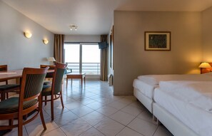 Roba de llit d'alta qualitat, cobrellits, cortines opaques i bressols 