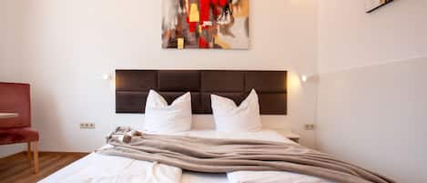 Standard Double Room | Minibar, desk, free WiFi, bed sheets