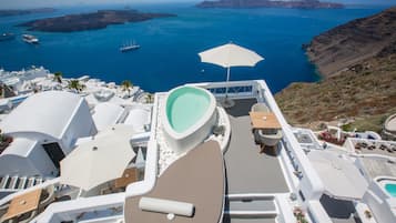 5 Deluxe Cliff Suite (Private Observation Deck Outdoor Massage Pool)