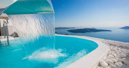 Chic Hotel Santorini