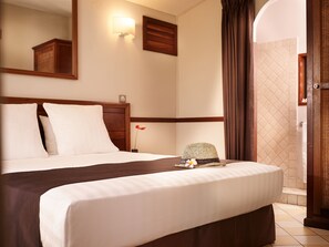 Caja de seguridad en la habitación y sistema de insonorización 