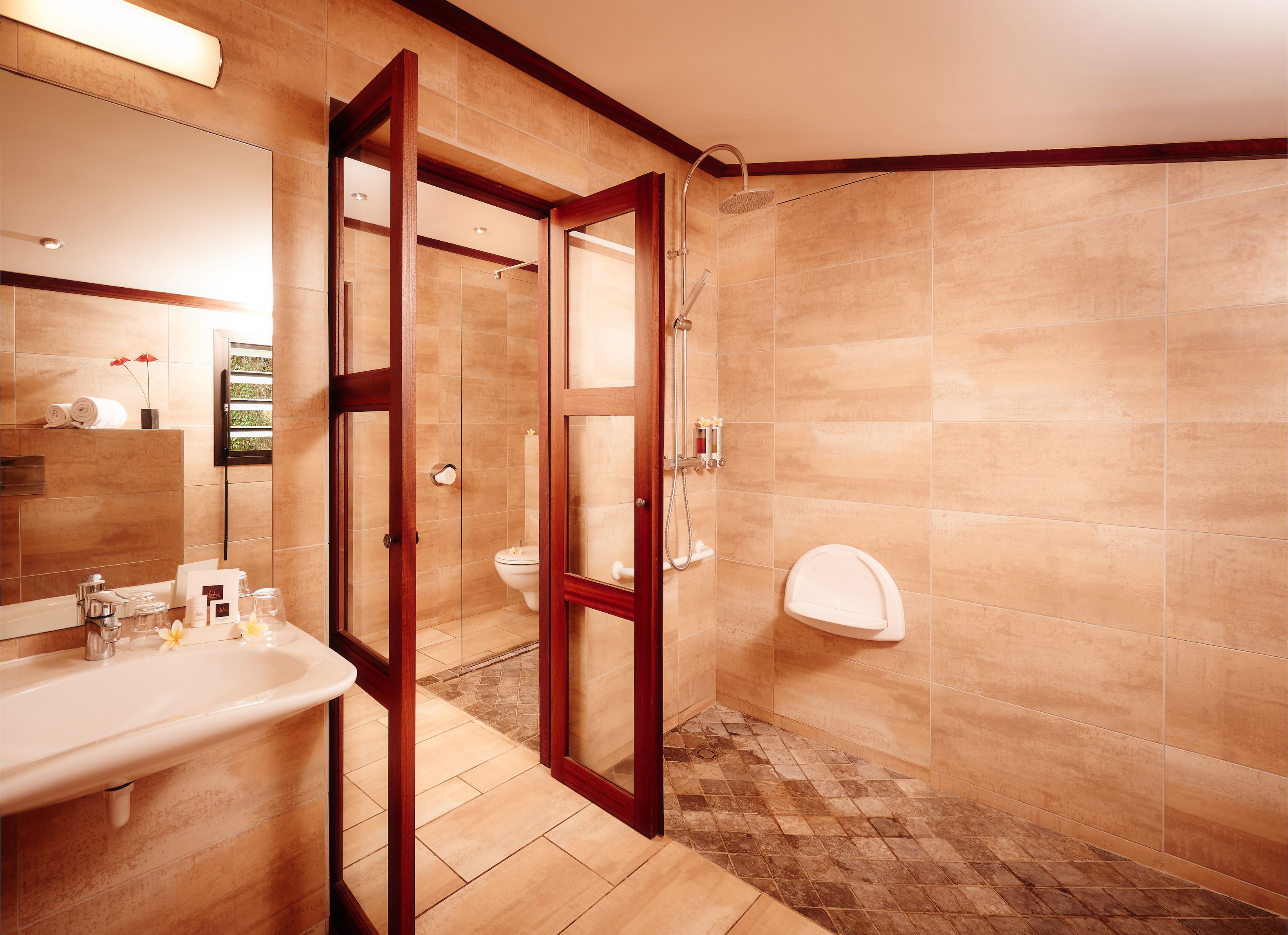 bungalow, kitchenette | bathroom shower