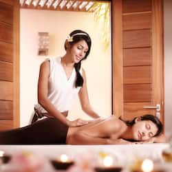 Couples treatment room(s), body treatments, aromatherapy, body scrubs