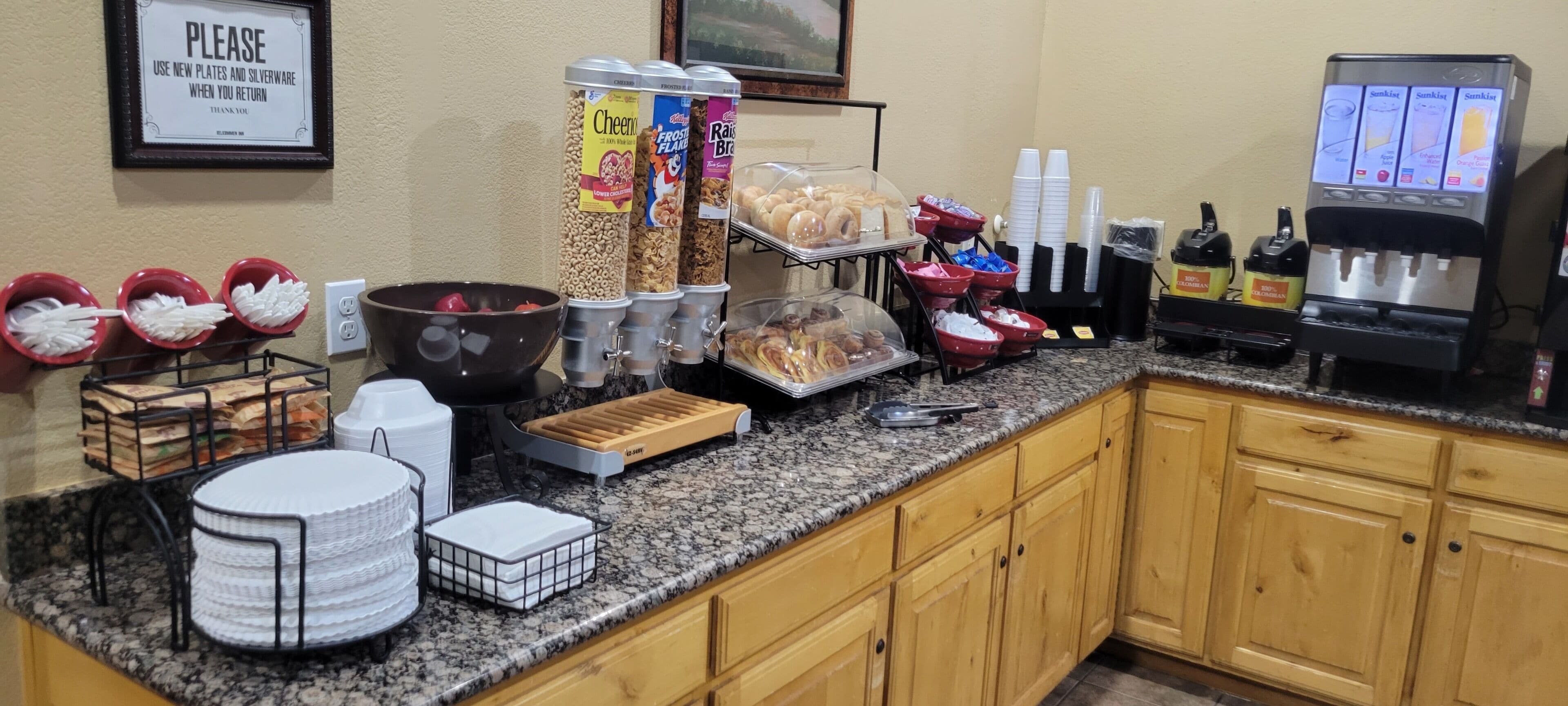 free daily continental breakfast