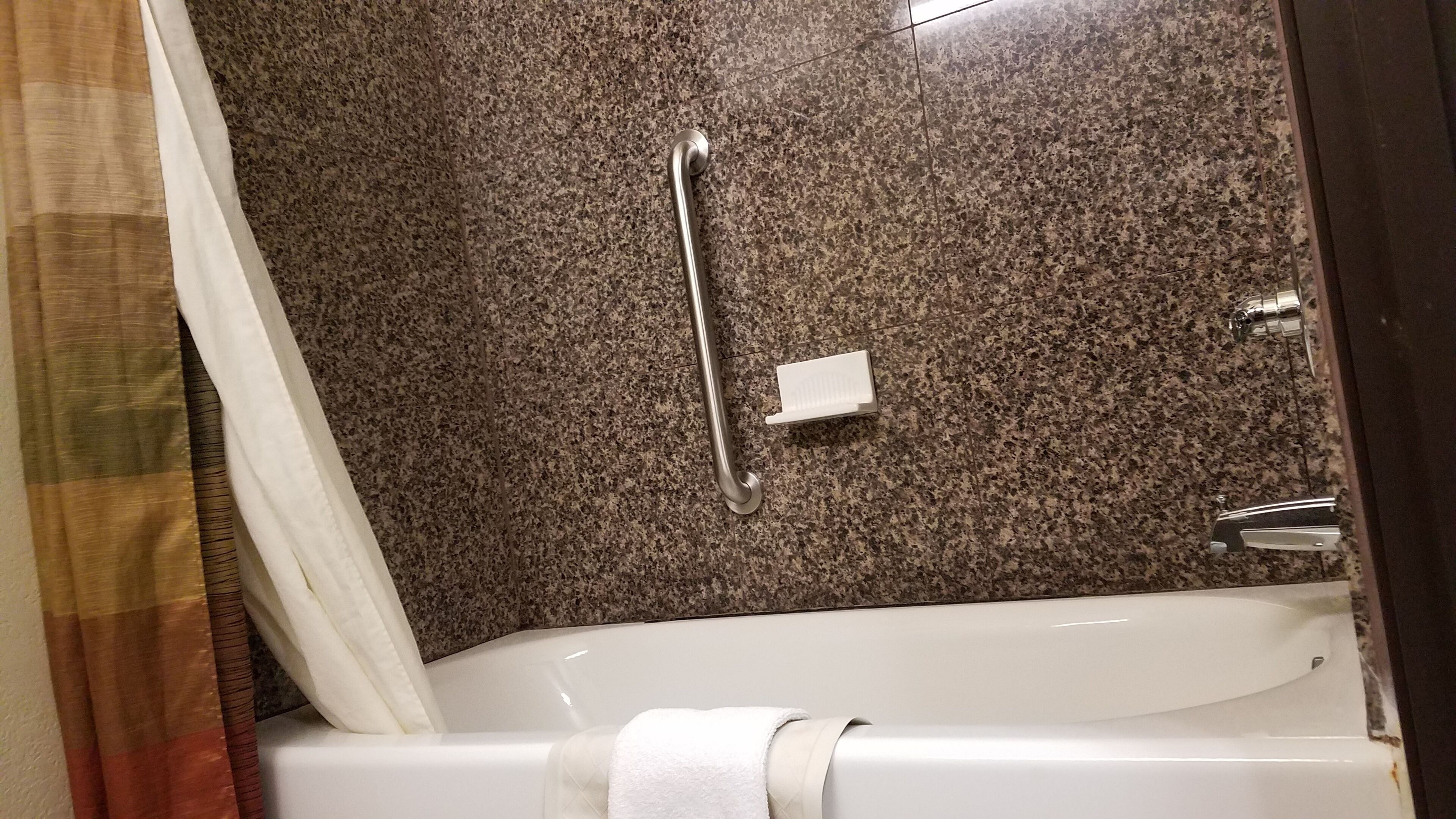 standard room, 2 queen beds, non smoking | bathroom | shower, free toiletries, towels