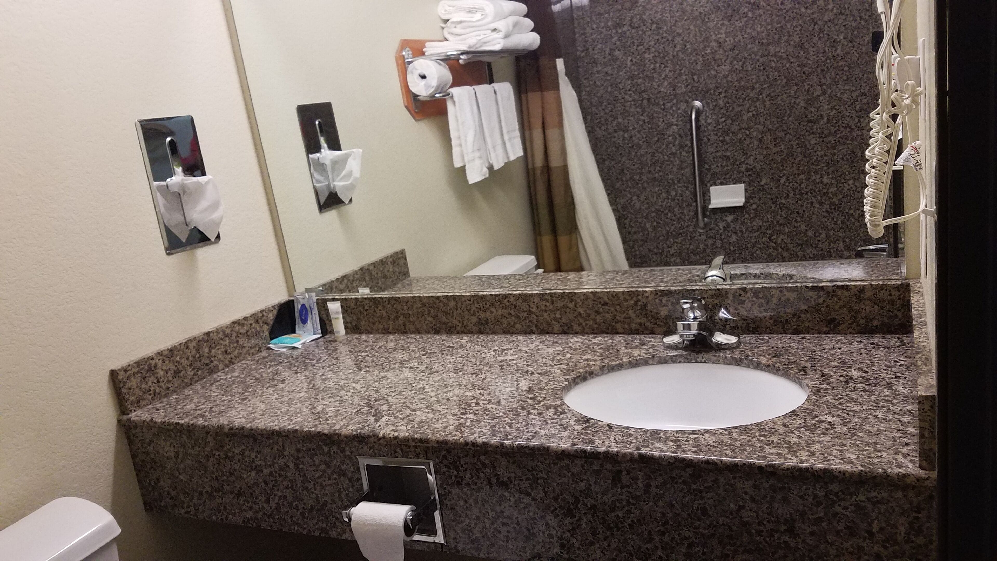 shower, free toiletries, towels